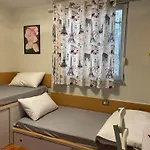 Albania Dream Holidays ティラナ